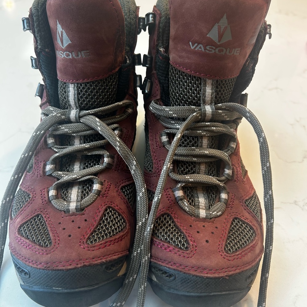 Women’s Vasque Boots - Burgundy and Gray Hiking- size 7W